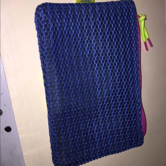 3 Ipsy bags - Picture 2 of 6